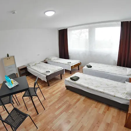 Twoj Hostel Битом Екстер'єр фото