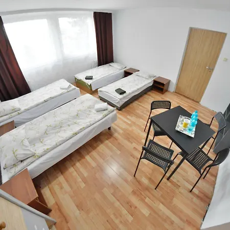Twoj Hostel Битом Екстер'єр фото