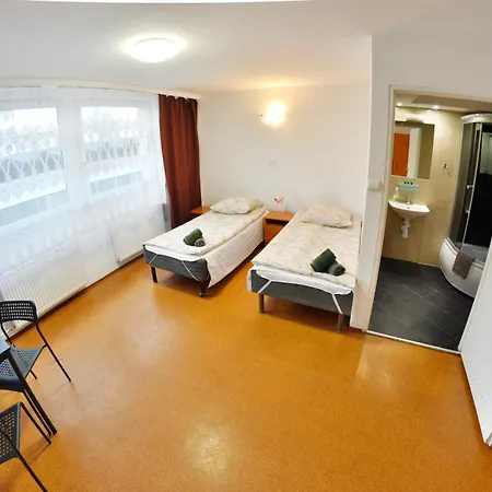 Twoj Hostel Битом Екстер'єр фото