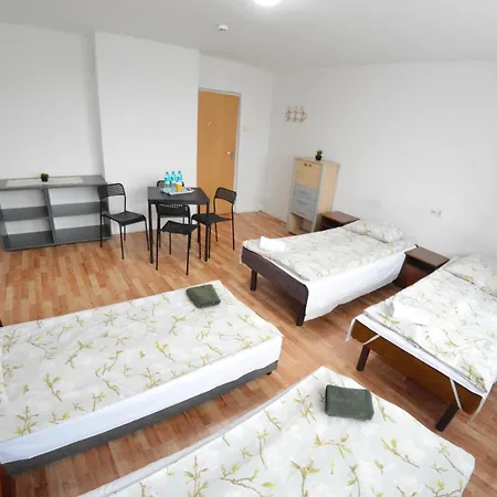 Twoj Hostel Битом Екстер'єр фото